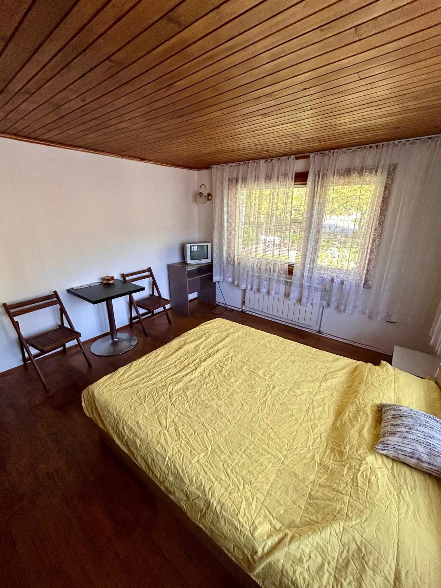Luylyana Guesthouse Ribarica Εξωτερικό φωτογραφία
